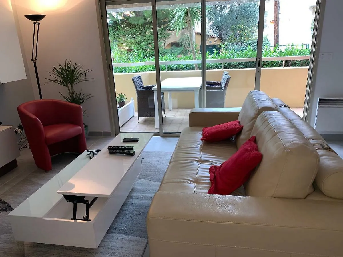 Antibes Juan Les Pins Center,1 Bedroom Apart, Pool 0*,