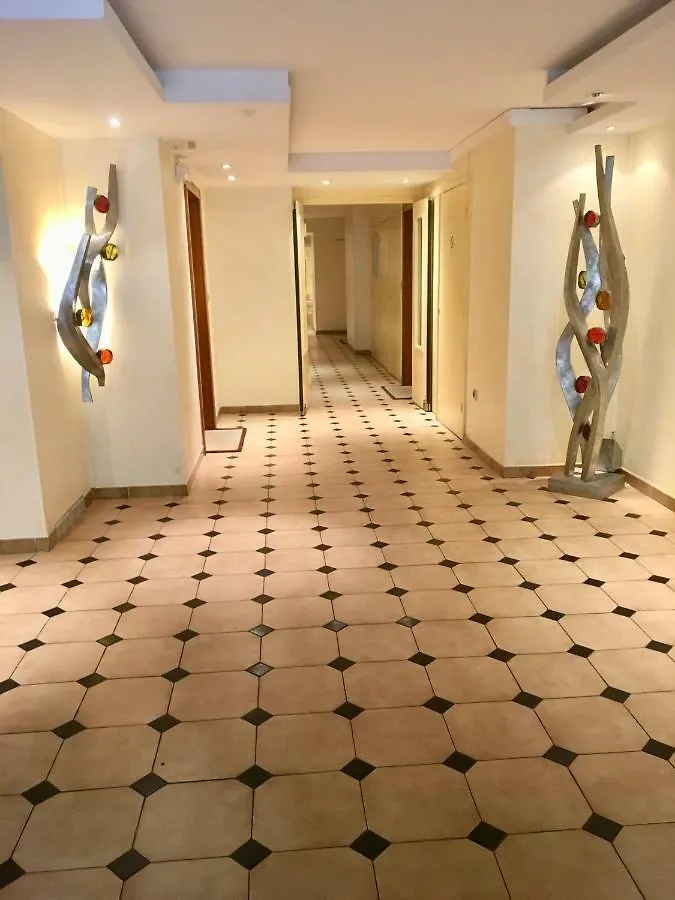 Antibes Juan Les Pins Center,1 Bedroom Apart, Pool 0*,  France