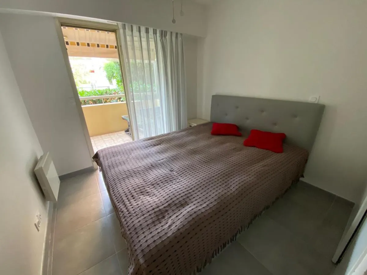 Antibes Juan Les Pins Center,1 Bedroom Apart, Pool 0*,  France